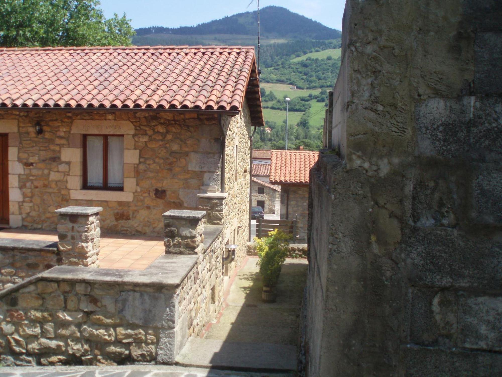 Apartamentos Rurales La Casa Vieja De Alceda Extérieur photo