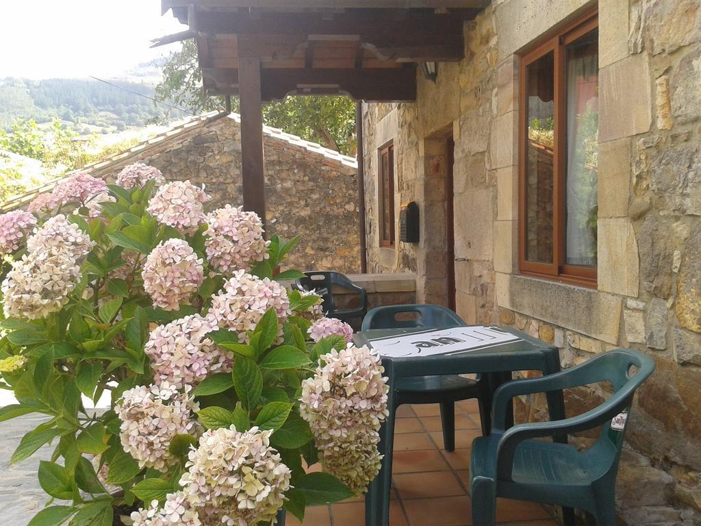 Apartamentos Rurales La Casa Vieja De Alceda Chambre photo