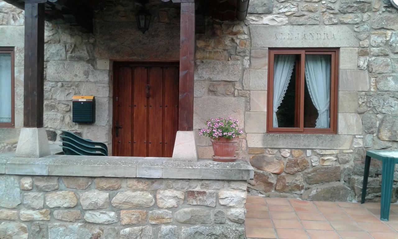 Apartamentos Rurales La Casa Vieja De Alceda Extérieur photo